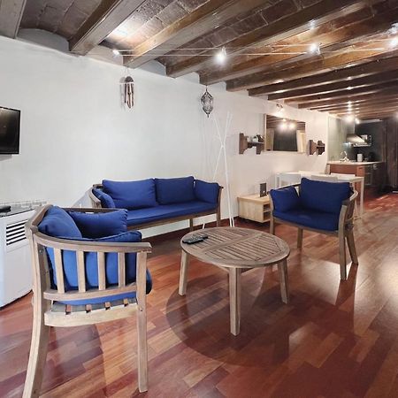 Stay U-Nique Apartments Placa Universitat Barselona Dış mekan fotoğraf